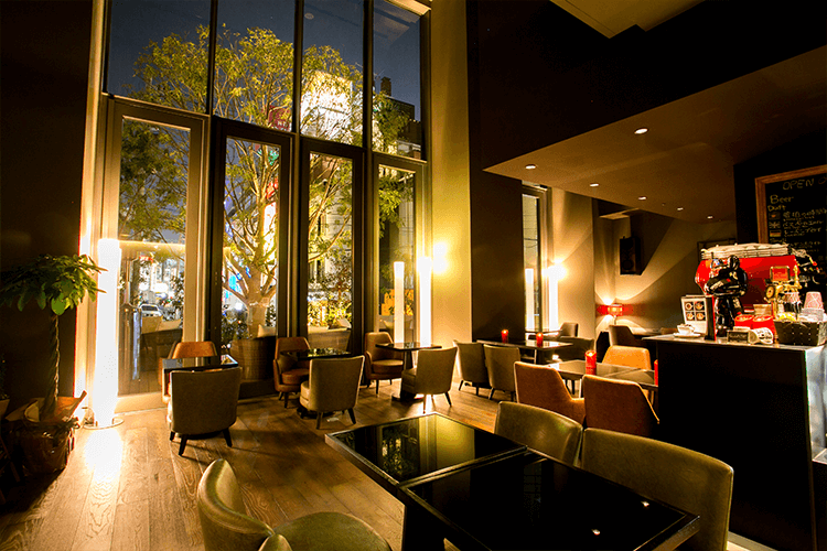 live cafe G